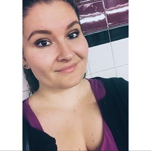 Meet your Posher, Alexandra